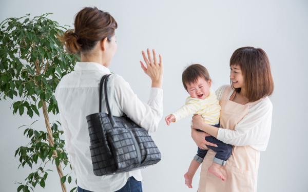 0歳から保育園「かわいそう、うしろめたい…」本当にそうなの？【「ママ、あのね」心理相談のプロに聞く“子どもの気持ち、ママの気持ち”  第3回】