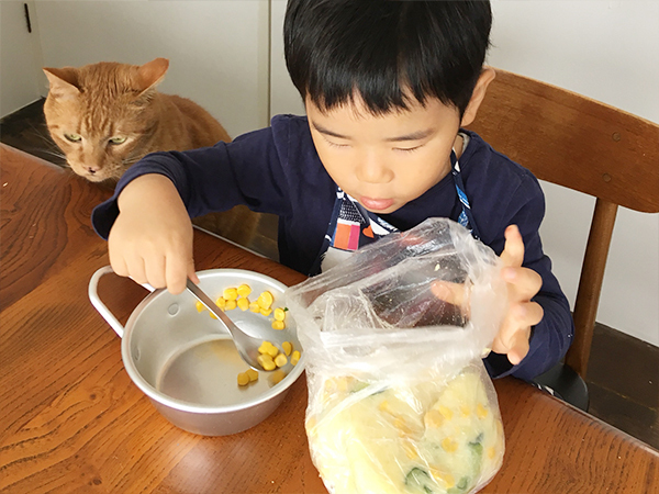 3歳の息子が挑戦！ トナカイやツリーが作れる「クリスマスデコレシピ」【子どもに料理を教えたい！  Vol.4】