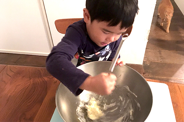 3歳の息子が挑戦！ トナカイやツリーが作れる「クリスマスデコレシピ」【子どもに料理を教えたい！  Vol.4】