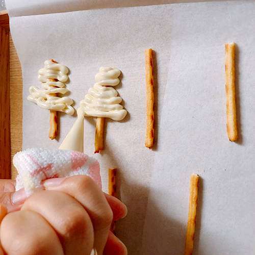 3歳の息子が挑戦！ トナカイやツリーが作れる「クリスマスデコレシピ」【子どもに料理を教えたい！  Vol.4】