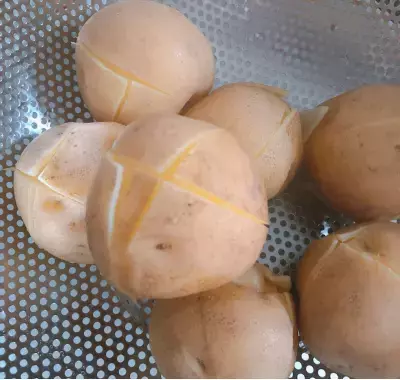 3歳の息子が挑戦！ トナカイやツリーが作れる「クリスマスデコレシピ」【子どもに料理を教えたい！  Vol.4】