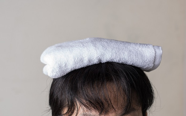 「1日5分、タオル1枚」たったこれだけ産後ママのセルフケア【ママの心が軽くなる「助産師さんの子育てヒント」 第3回】 