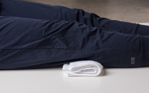 「1日5分、タオル1枚」たったこれだけ産後ママのセルフケア【ママの心が軽くなる「助産師さんの子育てヒント」 第3回】 