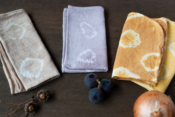 草木染めを野菜で作ろう！ 身近な材料で子どもと楽しむ方法【昔ながらが”今”楽しい！レトロアートレシピ Vol.17】