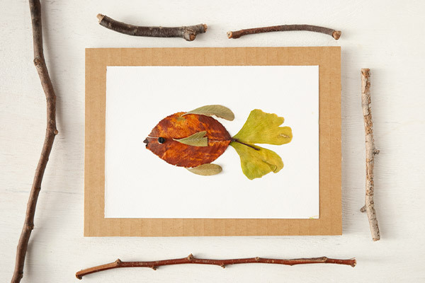 落ち葉アート「これって何の形？」秋を楽しむ簡単工作【昔ながらが”今”楽しい！レトロアートレシピ Vol.18】