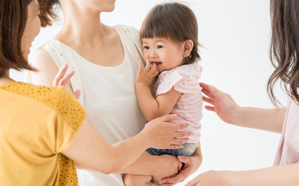 「母親のくせに！」泣き止まない赤ちゃんに焦るママを苦しめるもの