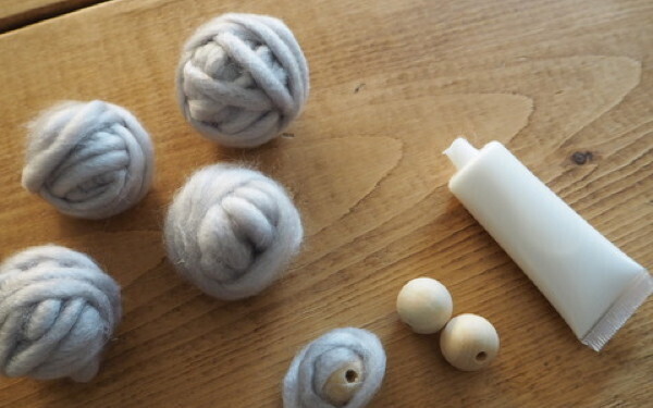 クリスマスツリーはたたむ時代？　おしゃれなのに省スペース・高コスパ「クリスマスデコレーション6選」