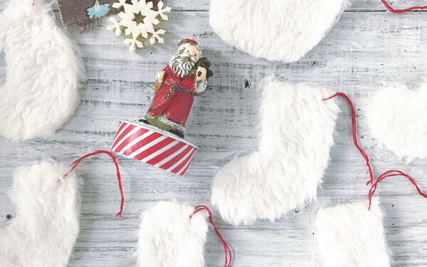 クリスマスツリーはたたむ時代？　おしゃれなのに省スペース・高コスパ「クリスマスデコレーション6選」