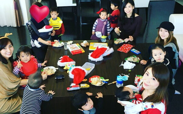 おうちクリスマス「大勢でにぎやか派？　家族でほっこり派？」らくちんパーティー5つの実例