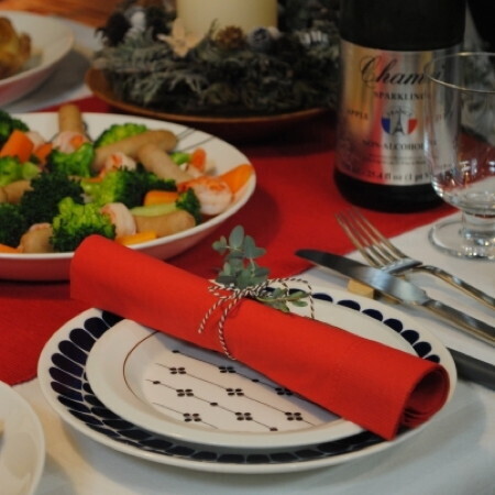 おうちクリスマス「大勢でにぎやか派？　家族でほっこり派？」らくちんパーティー5つの実例