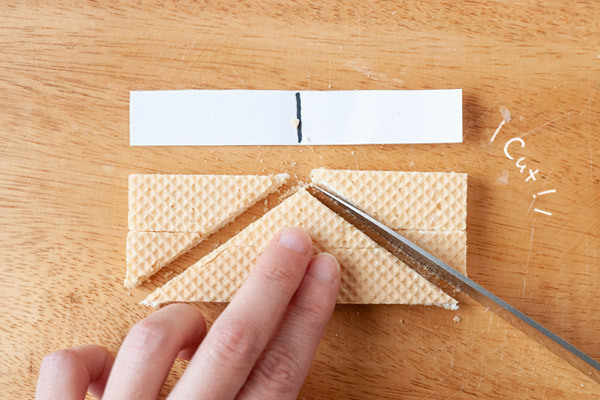 お菓子の家が1000円以内！ 組み立てるだけ超簡単ヘクセンハウス【昔ながらが”今”楽しい！レトロアートレシピ Vol.19】