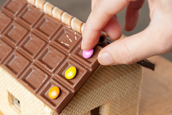 お菓子の家が1000円以内！ 組み立てるだけ超簡単ヘクセンハウス【昔ながらが”今”楽しい！レトロアートレシピ Vol.19】