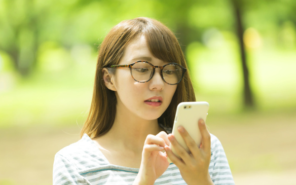 もしかして嫌われている？「いつも誘うのは私…」人付き合いが不安