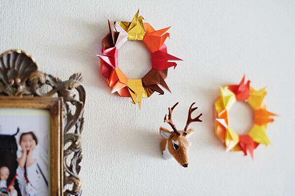 クリスマスリース＆お正月飾りに！ 簡単「折り紙リース」の作り方