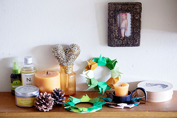 クリスマスリース＆お正月飾りに！ 簡単「折り紙リース」の作り方