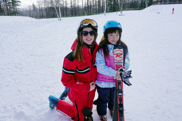 子どものスキーデビューは何歳から？ 必要な持ち物&おすすめスポット3選