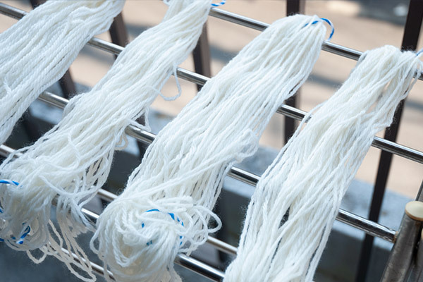 コーヒーで染める毛糸だま作り【昔ながらが”今”楽しい！レトロアートレシピ Vol.21】