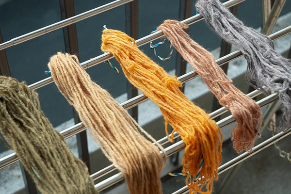 コーヒーで染める毛糸だま作り【昔ながらが”今”楽しい！レトロアートレシピ Vol.21】