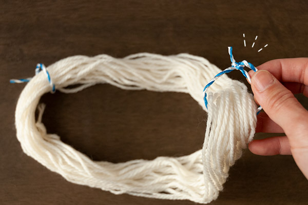 コーヒーで染める毛糸だま作り【昔ながらが”今”楽しい！レトロアートレシピ Vol.21】