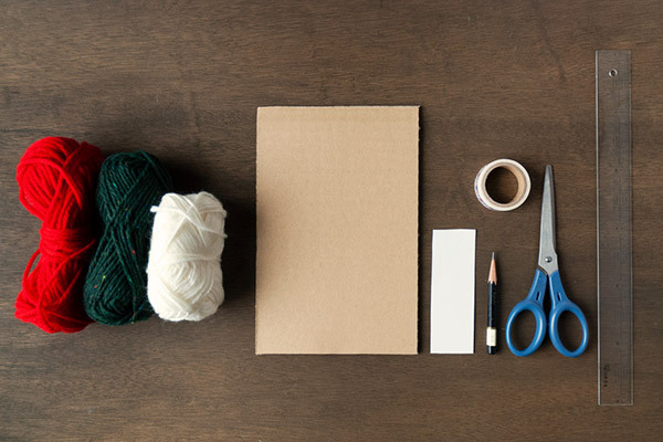 初めての編み物　子どもと作る毛糸コースター【昔ながらが”今”楽しい！レトロアートレシピ Vol.22】