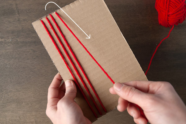 初めての編み物　子どもと作る毛糸コースター【昔ながらが”今”楽しい！レトロアートレシピ Vol.22】