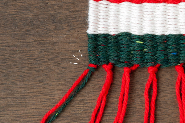 初めての編み物　子どもと作る毛糸コースター【昔ながらが”今”楽しい！レトロアートレシピ Vol.22】