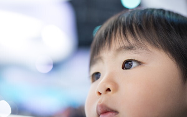 赤ちゃんの目 いつから見えてる 視力はどうはかる 榊原先生 教えて 子どもの体の不思議 第1回 ウーマンエキサイト 2 2