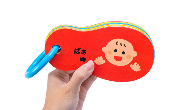 ママより〇〇が上位？　1位は意外なあの言葉「赤ちゃんが話し始める言葉ランキング」