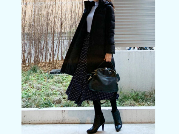 「ユニクロ」揺れスカートがこの時季使える！ 先取り春コーデ【ユニクロ大人コーデ～アメブロ30代ファッション1位 Hanaさん ～ Vol.44】