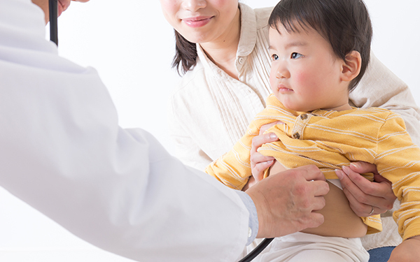 1歳半健診はモヤモヤ体験が多い？ 成長を確認するためとわかっていても…