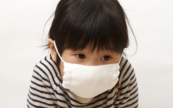 立ちはだかる「小1の壁」。 夏休み、働き方の対応に追われる親たちの本音【パパママの本音調査】  Vol.321