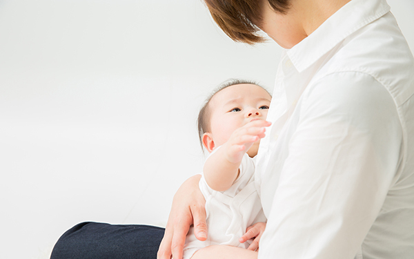 “授乳はつらかったけど大好きな時間だった”そう語るママたちの断乳・卒乳