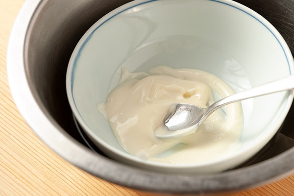 子どもとおいしいひな祭り「 イチゴの手作りおひな様 」【昔ながらが”今”楽しい！レトロアートレシピ Vol.24】