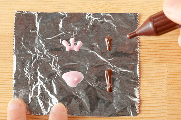 子どもとおいしいひな祭り「 イチゴの手作りおひな様 」【昔ながらが”今”楽しい！レトロアートレシピ Vol.24】