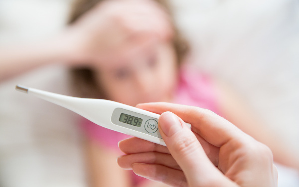 りんご病、約5年に1度の大流行！　妊婦は要注意「症状、治療、予防法」【ママが知るべき「子どもの感染症」傾向と対策 第7回】