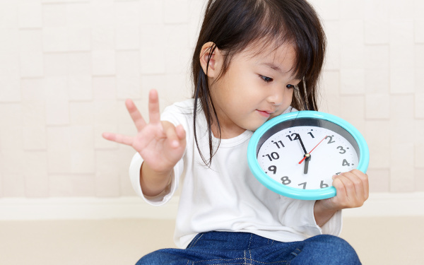 小学校入学準備「時間通りに行動できない…」できるといい3つの生活習慣【新一年生にママパパが「やっていいこと、いけないこと」 第1回】