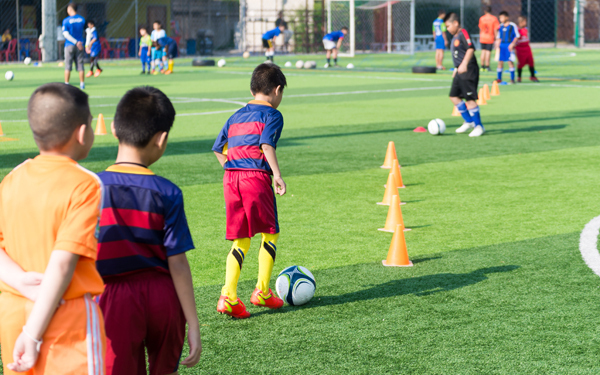 子どもの習い事に潜む問題点とは？ 見えない出費、親の関係が及ぼす影響【パパママの本音調査】  Vol.326