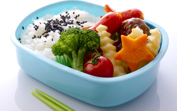 子どものお弁当、定番おかず「あり」が9割！ ダントツ人気最強おかずは？【パパママの本音調査】  Vol.327
