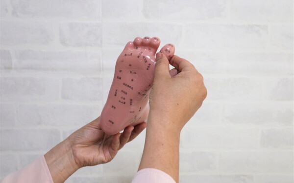 「妊娠・出産で足が大きくなった？」間違いだらけの靴選び【いつから？　どうやって？　疑問だらけの子どもの足育 第3回】