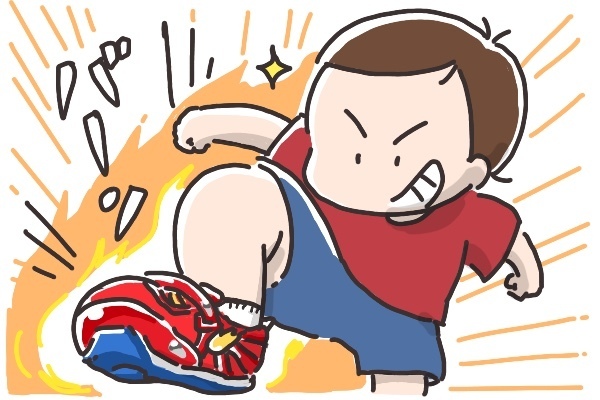 靴選び「親の趣味」を押し付けようとした自分にハッとした瞬間【そんたんママときーちゃんの「はじめてづくし」 第2話】