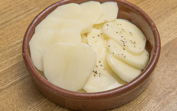 1分で献立が決まる！　伝説の家政婦流「献立を決める3つのステップ、4つのレシピ」