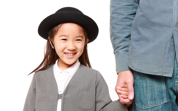 “不審者の見分け方を教えない”親たちの戸惑い「子どもの安全対策」実態【パパママの本音調査】  Vol.333