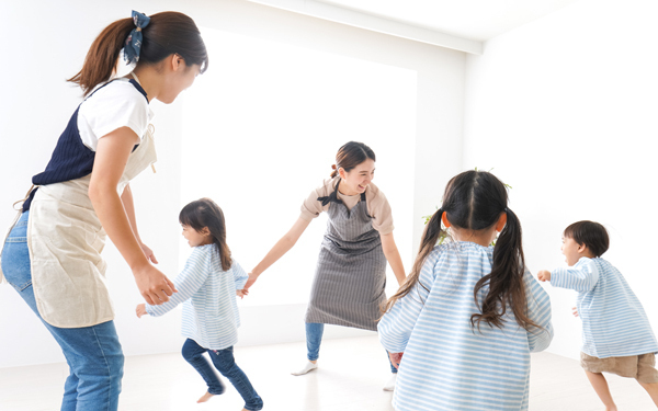 モンペ認定が怖い！ 親と保育士の意見でみえてきた「保育園トラブル」の実態