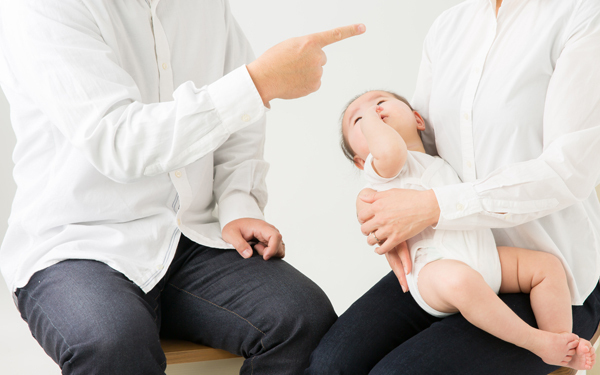 じつは夫が元凶!? トンデモ発言にドン引き「妻の義両親ストレス」実態