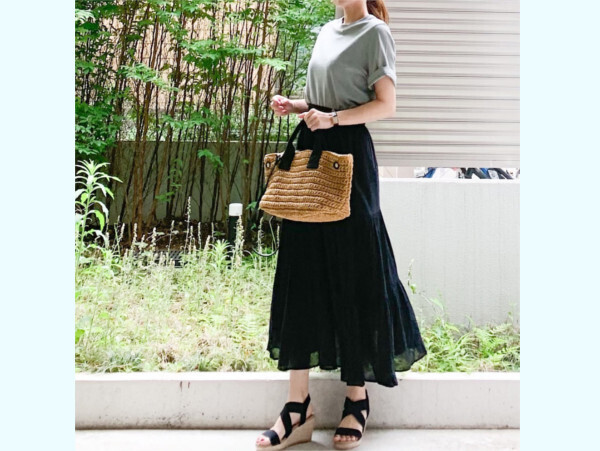 【ユニクロ】涼しげな「透け感アイテム」でつくる、 大人の爽やかフェミニンコーデ【ユニクロ大人コーデ～アメブロ30代ファッション1位 Hanaさん ～ Vol.53】