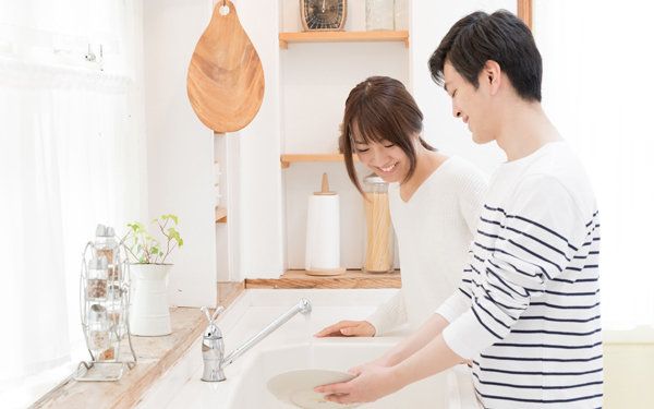 既婚者に聞いた「結婚相手に求めるもの」。1位“経済力”の裏に潜んだ思い【パパママの本音調査】  Vol.340