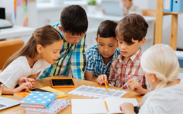 英語できない親でも、グローバル時代を生き抜く力を育てられる！【ボーク重子の世界基準の子育て 第1回】