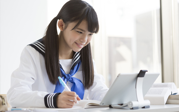 中学受験と住宅購入、両立できる？ 老後資金問題を解決するには【子育て世帯にピッタリな住宅の選び方 第2回】