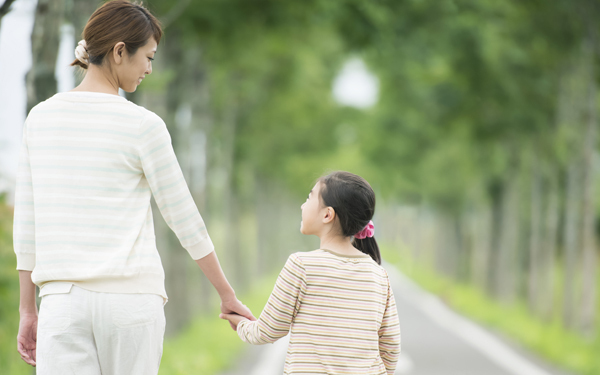 「学校に行くのがあたり前」の空気に苦しむ親子へ【樹木希林からの命のバトン 第2回】