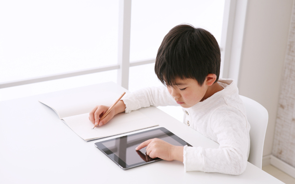 「学校に行くのがあたり前」の空気に苦しむ親子へ【樹木希林からの命のバトン 第2回】